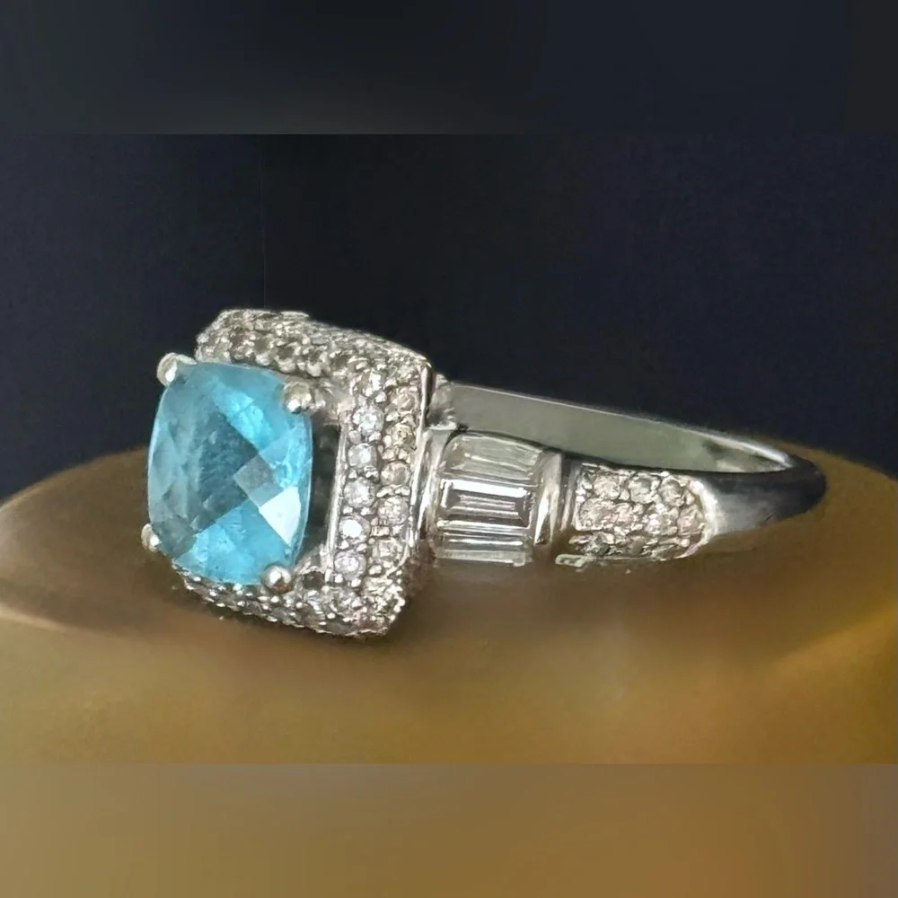 14K White Gold Blue Topaz & Diamond Halo Ring – 1.54ct Topaz / .27ct Diamonds